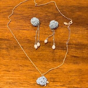 les nereides hydrangea earrings + necklace set(original $365) with box&dust bag